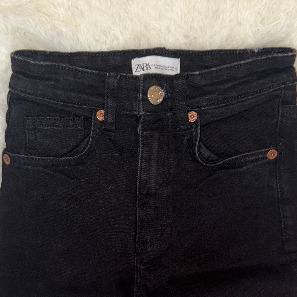 Zara Women's High Rise Dark Jeans